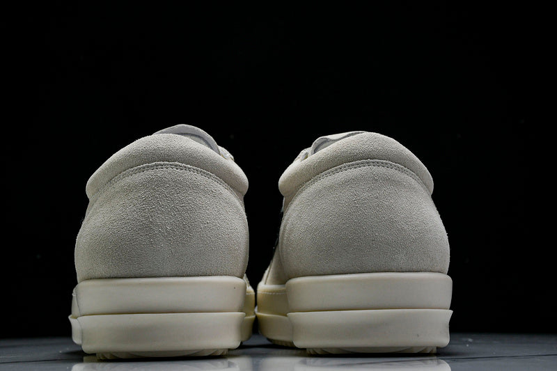 Luxor Vintage Low Sneakers "Milk Black"