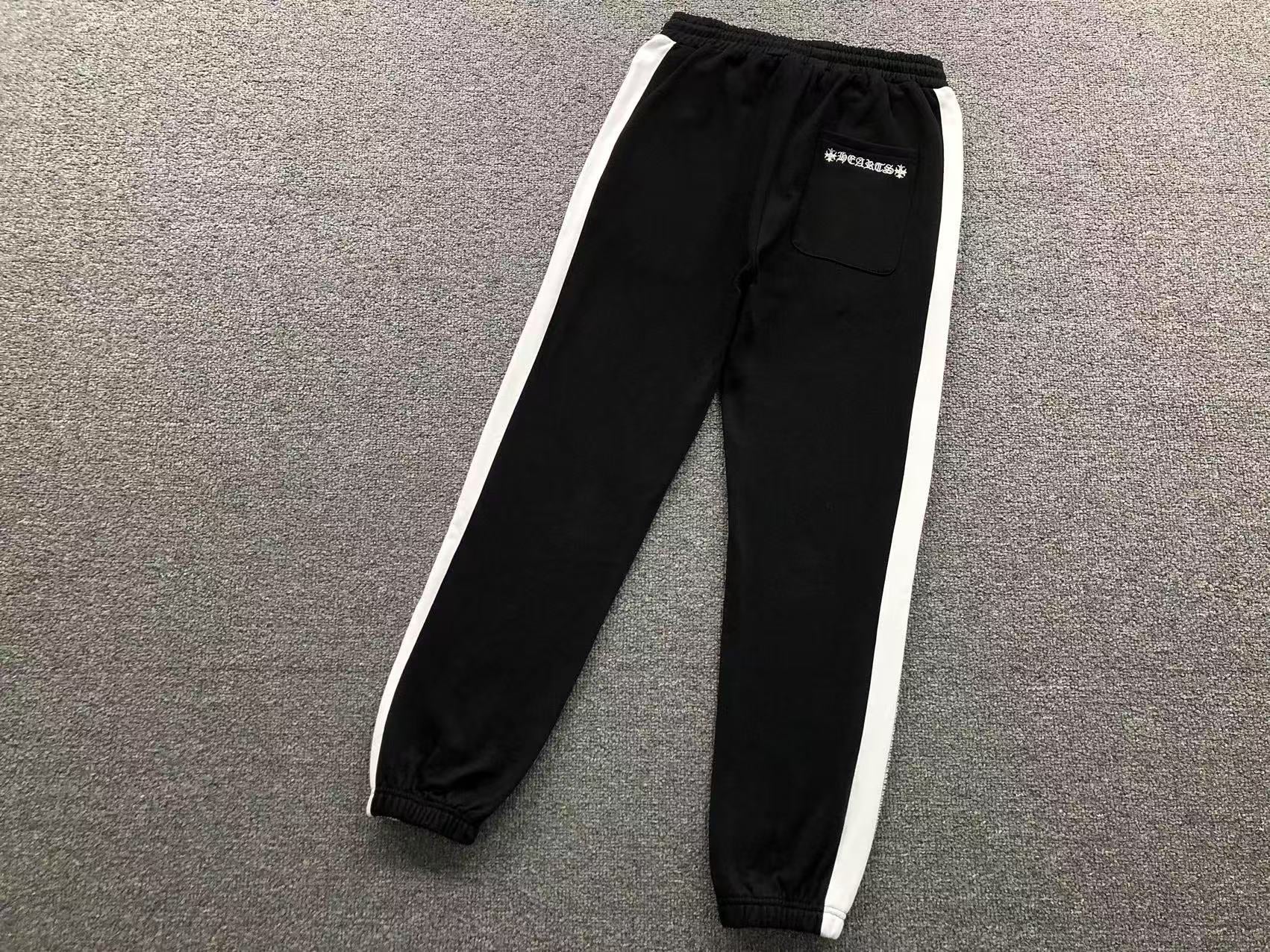 Horseshoe Logo White Stripe Black Sweatpants™