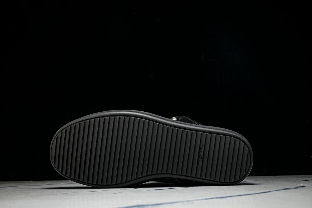 R.O Chrome Dagger Geobasket Black