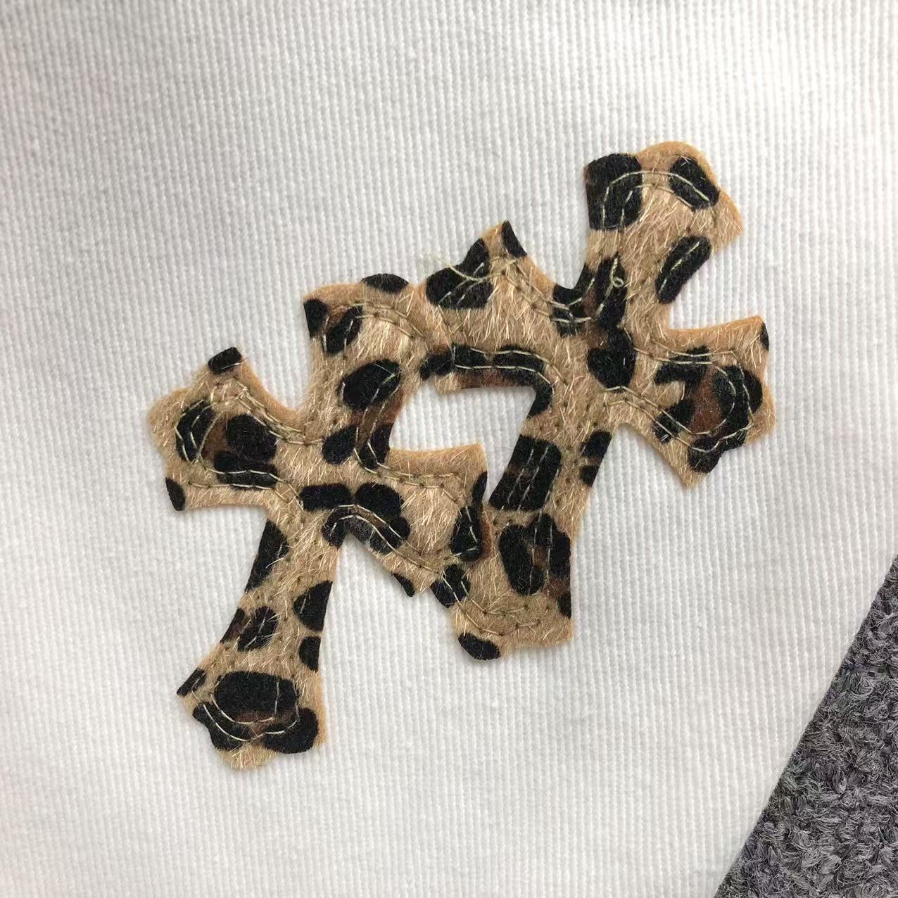 Leopard Cross Patch White Denim Jeans™