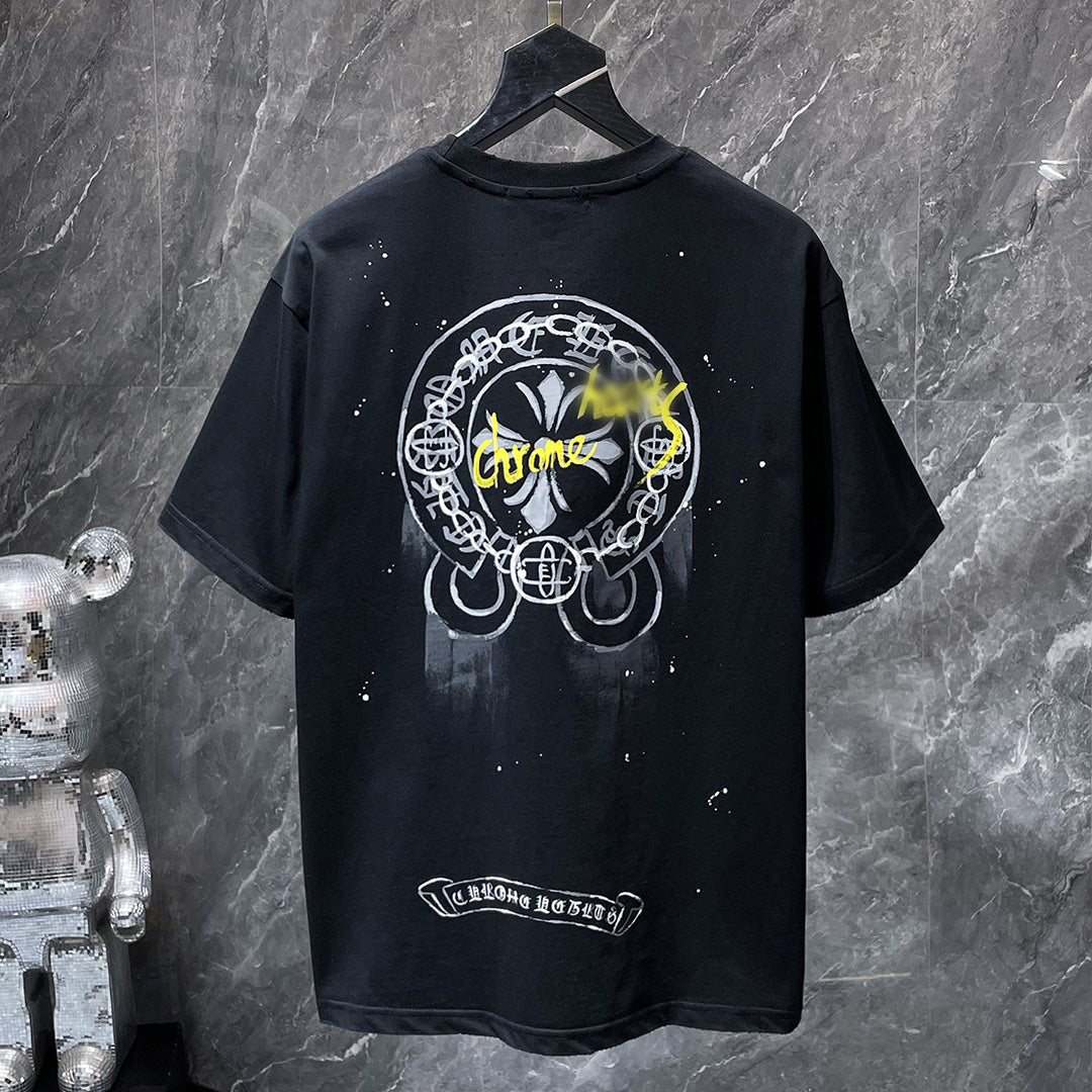 Graphic Horse Shoe Logo Black T-Shirt™