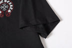 Red Outline Horseshoe Black T-Shirt™