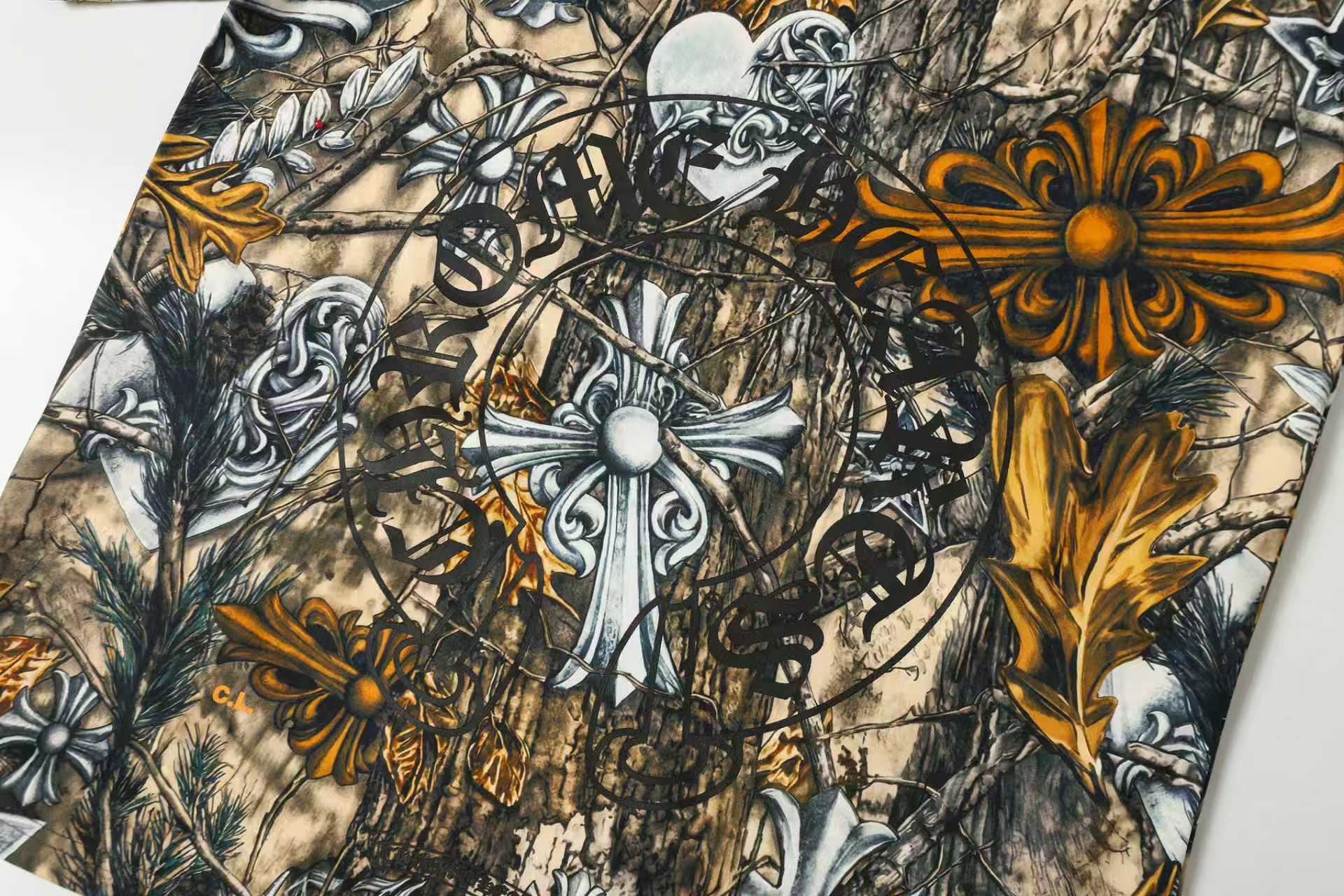 Camo Gothic Cross T-Shirt™
