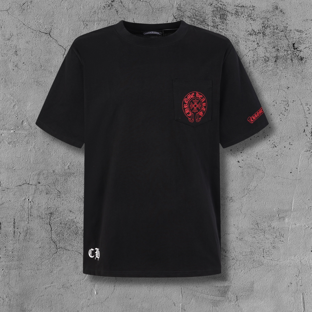 Red Horseshoe Ornate Cross Black T-Shirt™