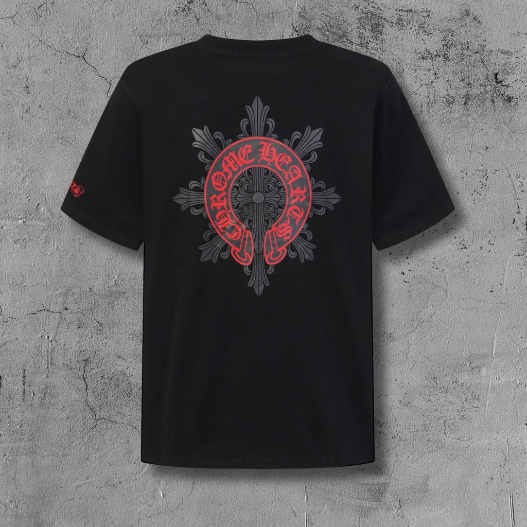 Red Horseshoe Ornate Cross Black T-Shirt™