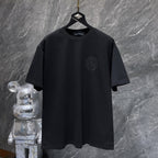 Distressed Horseshoe Cross Black T-Shirt™