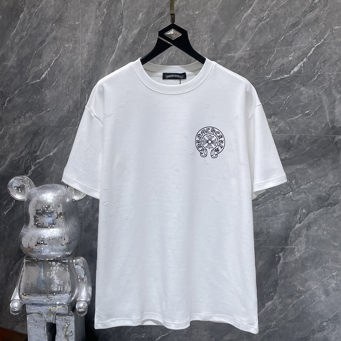 Distressed Horseshoe Cross White T-Shirt™
