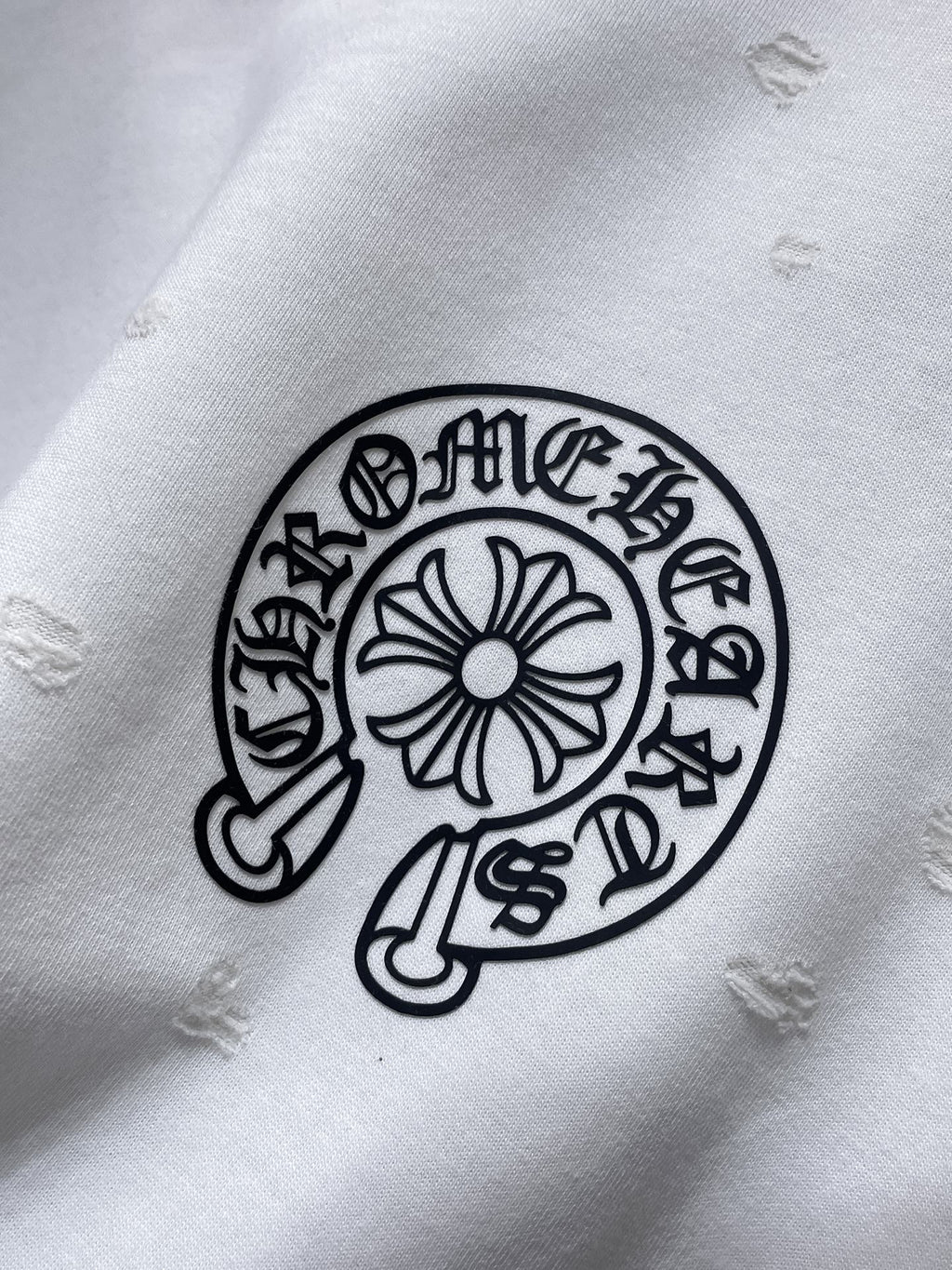 Distressed Horseshoe Cross White T-Shirt™