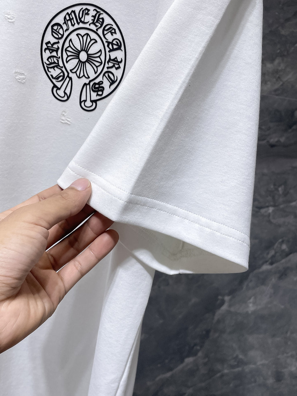 Distressed Horseshoe Cross White T-Shirt™