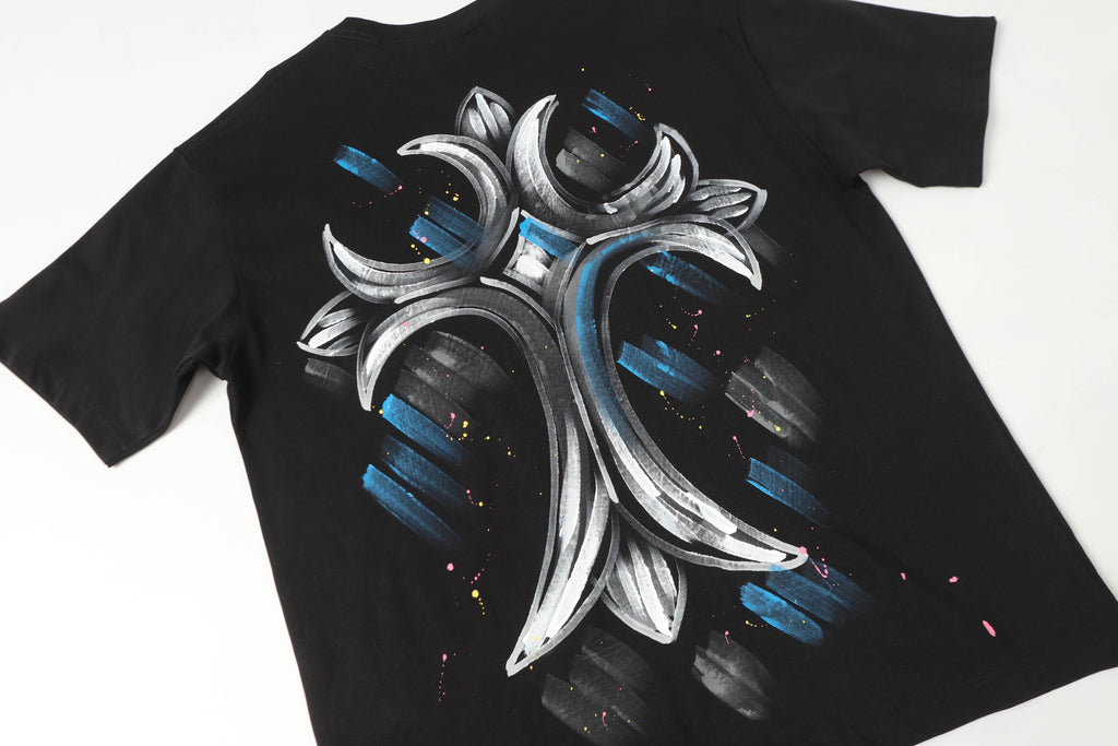 Brushstroke Cross Graphic Black T-Shirt™