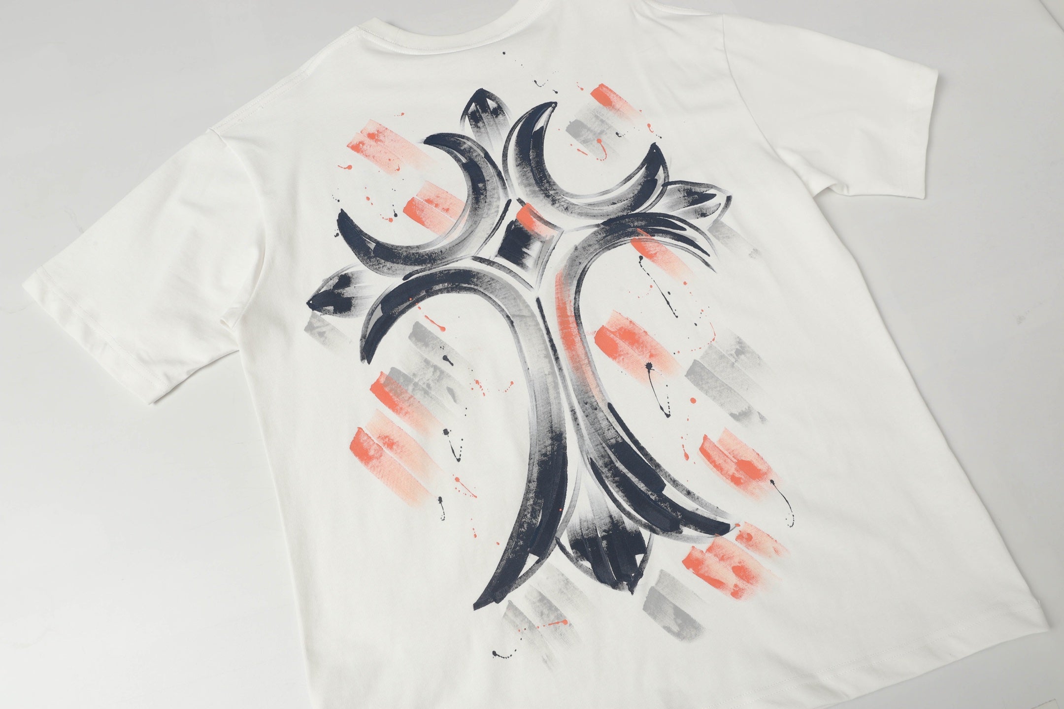 Brushstroke Cross Graphic White T-Shirt™