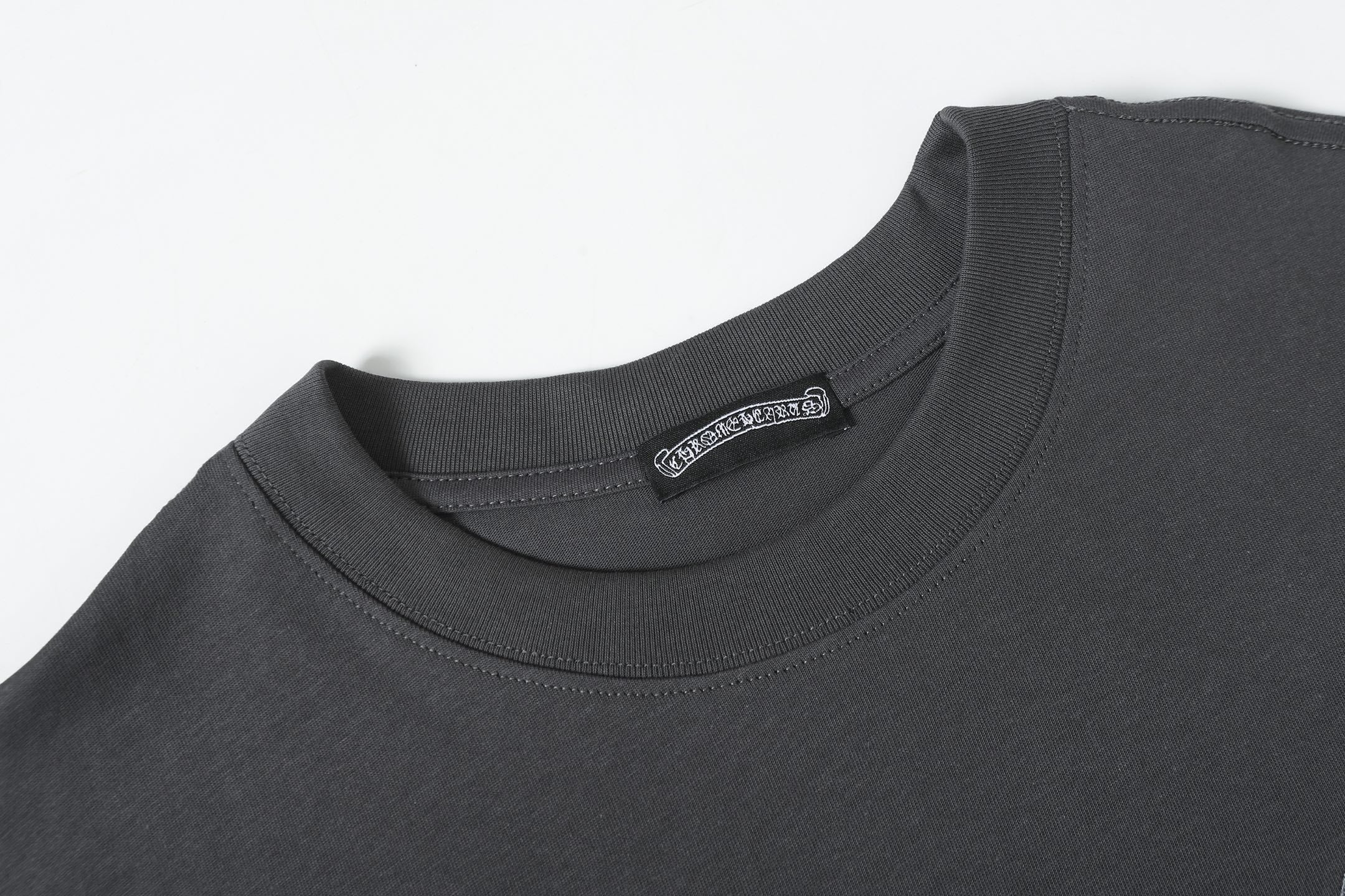 Black Outline Cross Grey T-Shirt™