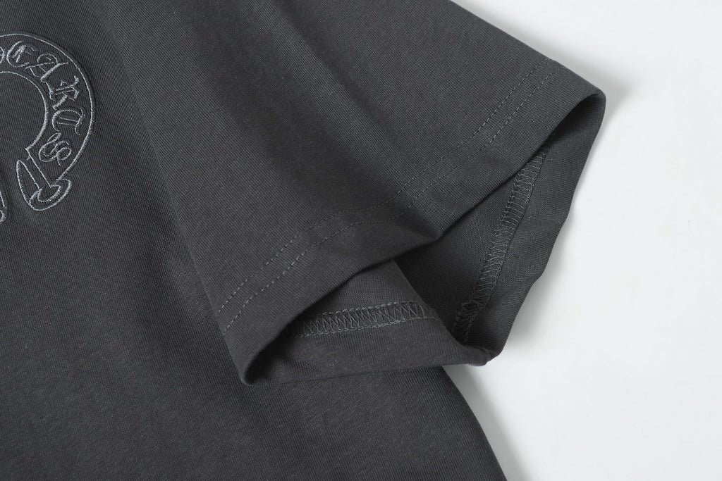 Black Outline Cross Grey T-Shirt™