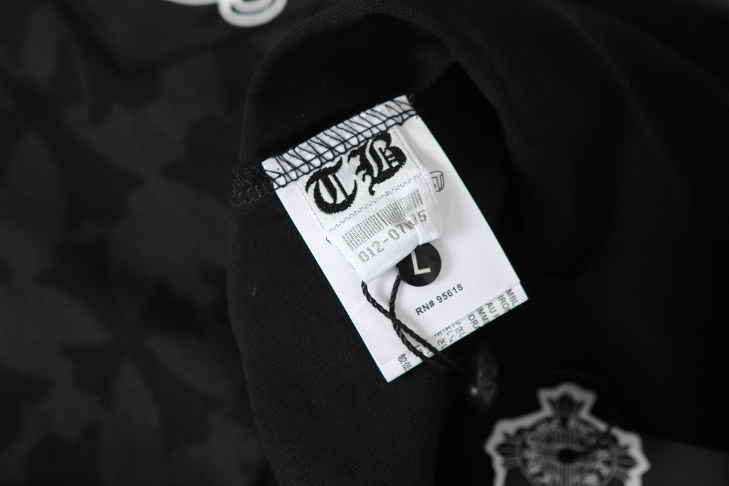 Monogram Cross Print Black T-Shirt™