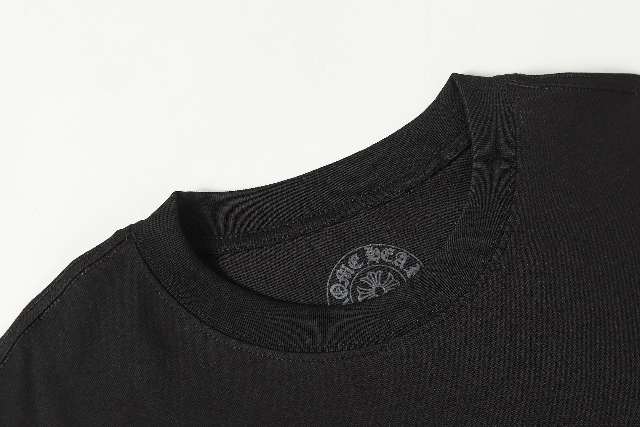 Neon Spray Paint Character Black T-Shirt™