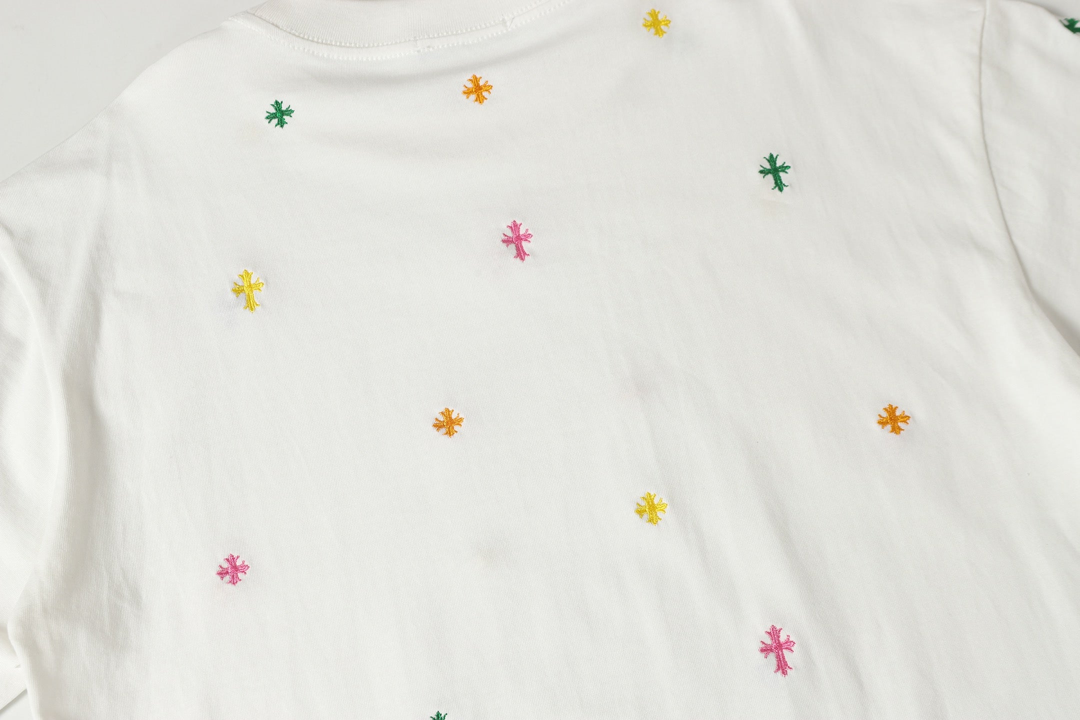 Multicolor Mini Cross Scatter White T-Shirt™