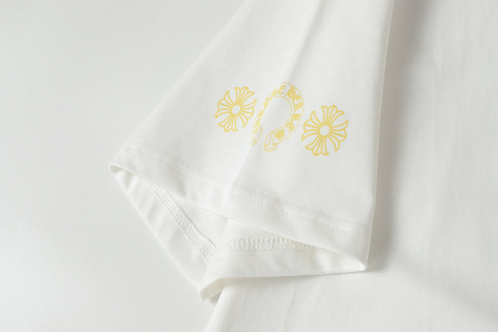 Camo Horseshoe Cross Pocket White T-Shirt™
