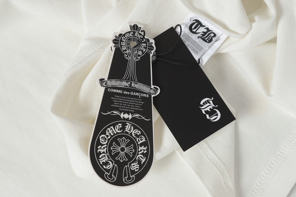 Camo Horseshoe Cross Pocket White T-Shirt™