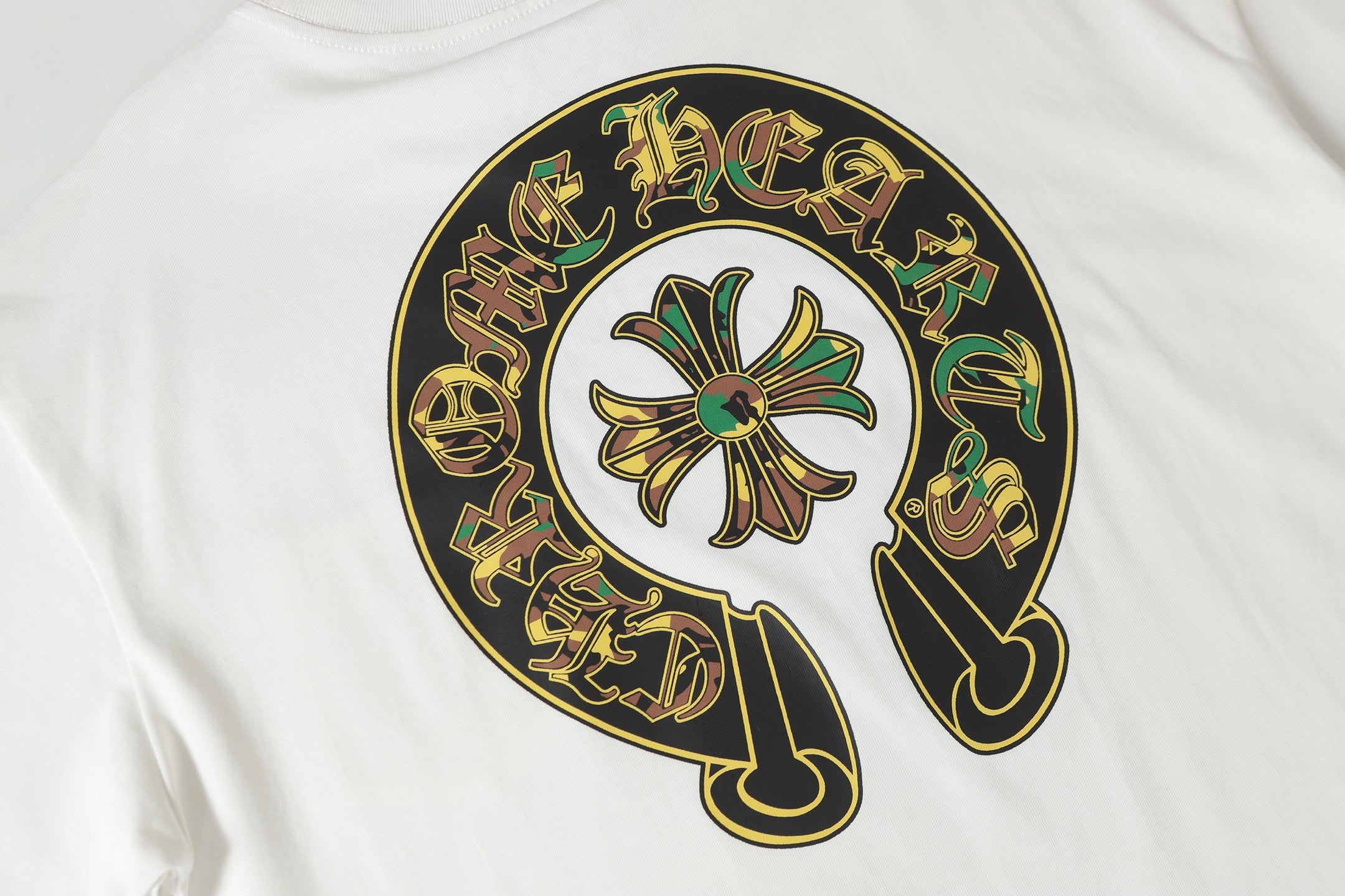 Camo Horseshoe Cross Pocket White T-Shirt™