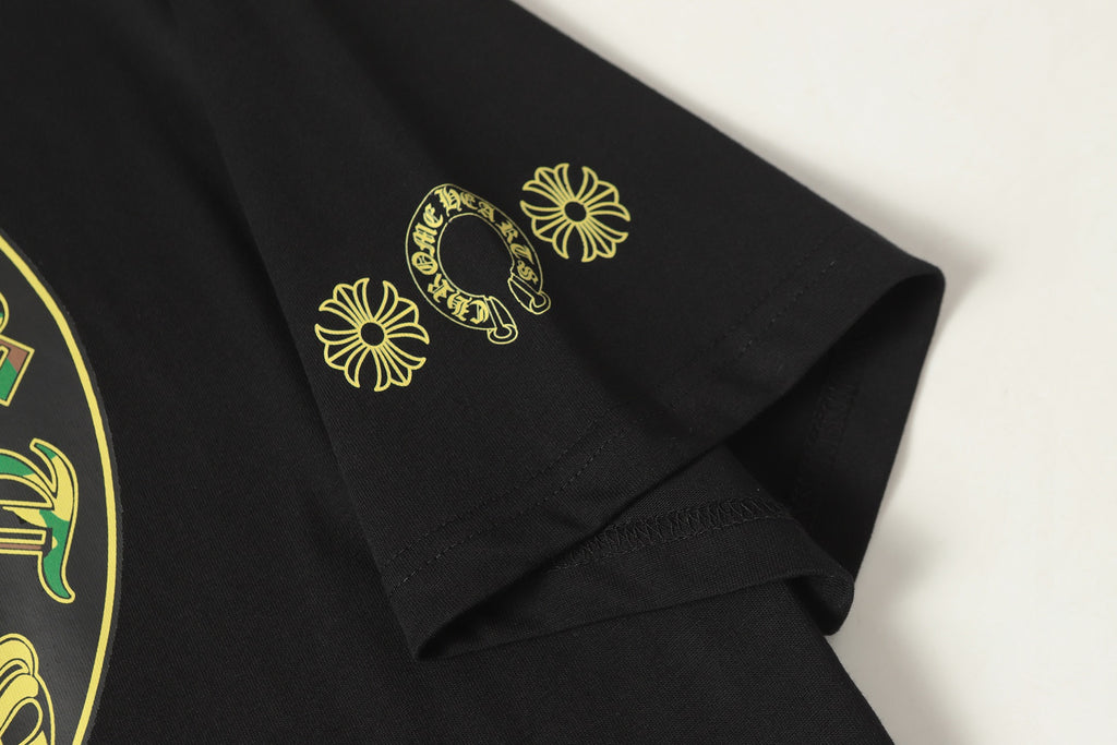 Camo Horseshoe Cross Pocket Black T-Shirt™