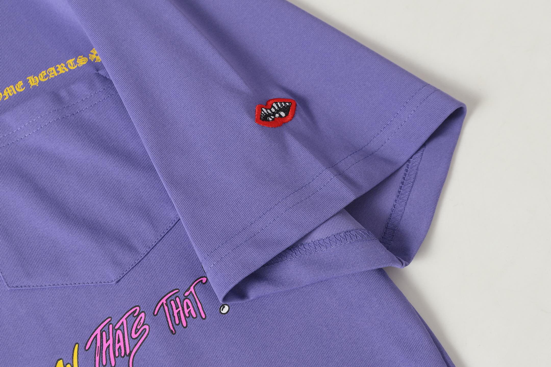Script Graphic Pocket Purple T-Shirt™