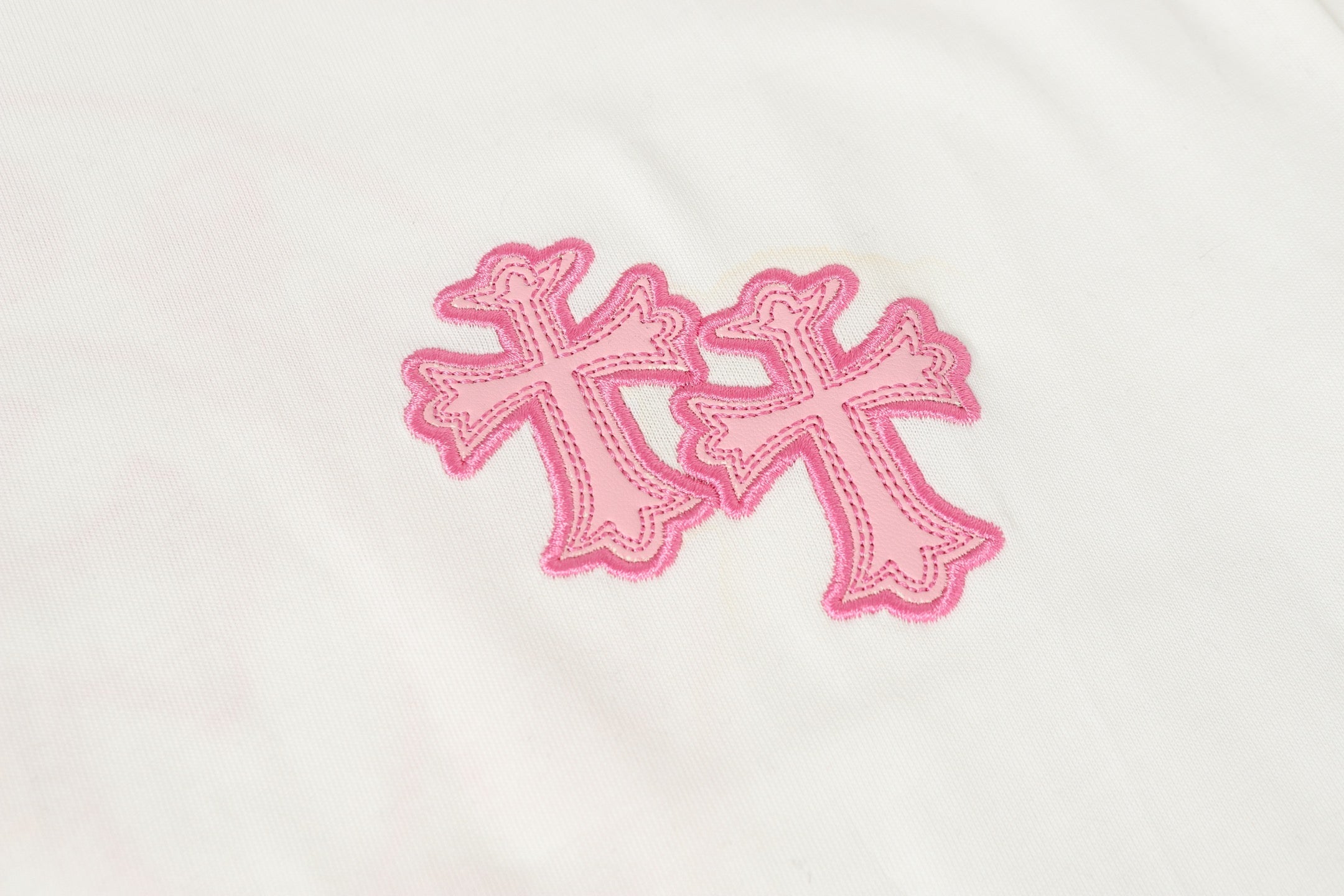 Pink Embroidered Logo Metal Cross White T-Shirt™