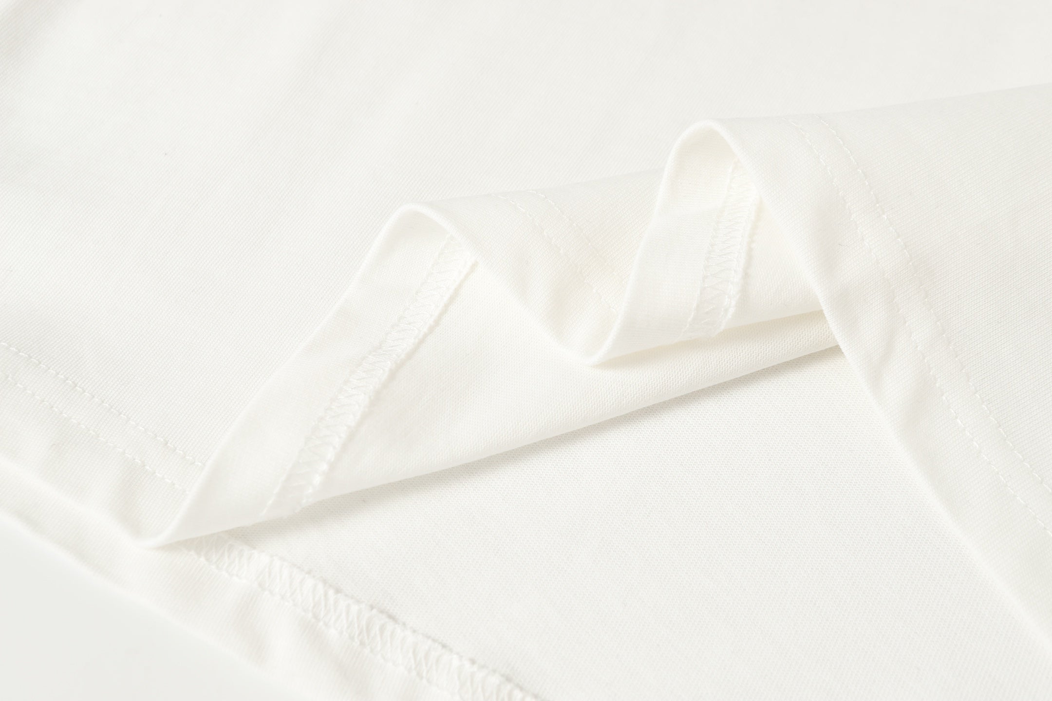 Pink Embroidered Logo Metal Cross White T-Shirt™