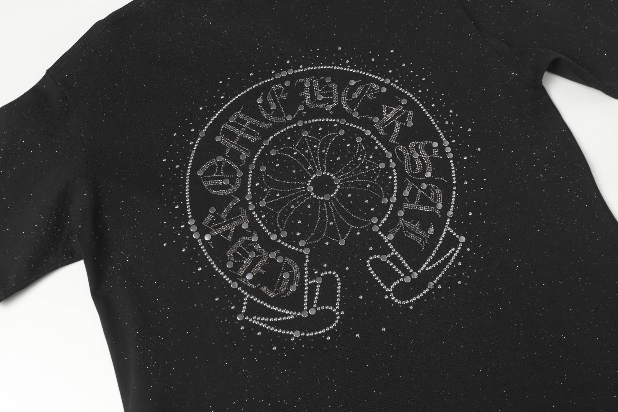 Crystal Studded Horseshoe Black T-Shirt™