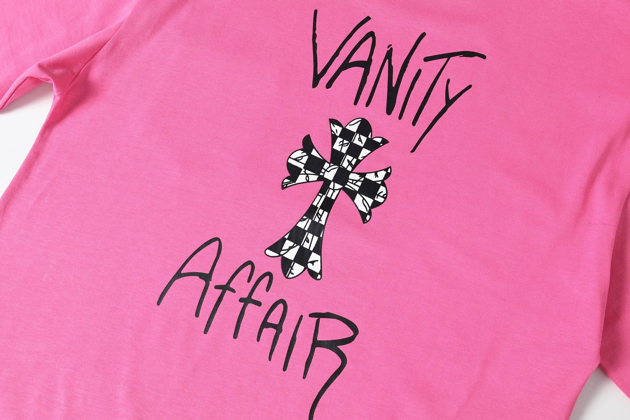 Checker Cross Vanity Affair Pink T-Shirt™