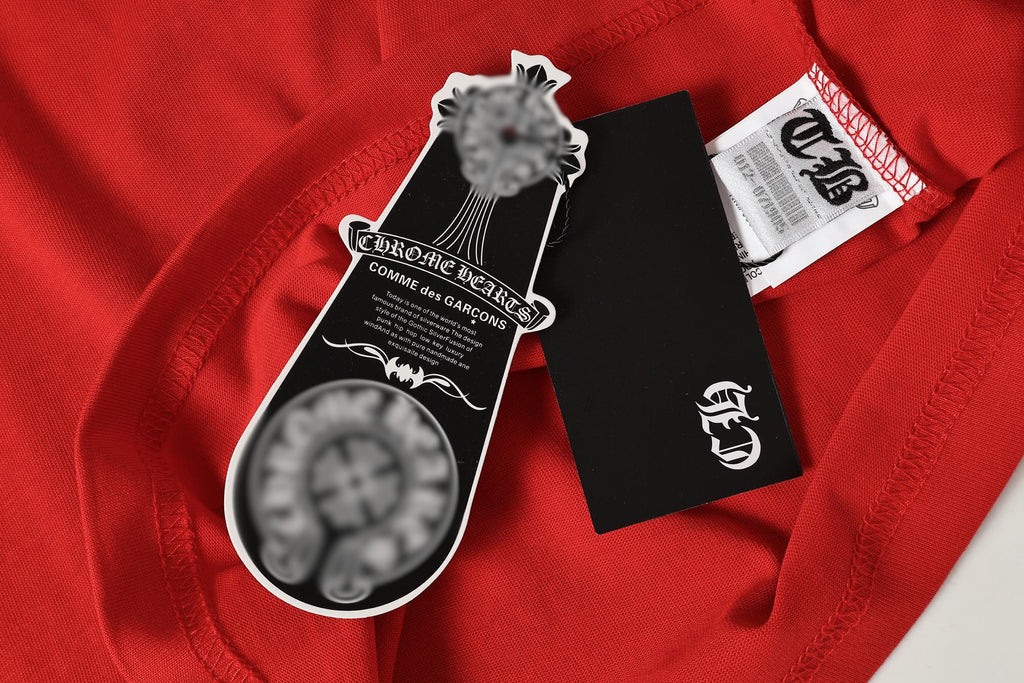 Checker Flag Mouth Graphic Pocket Red T-Shirt™