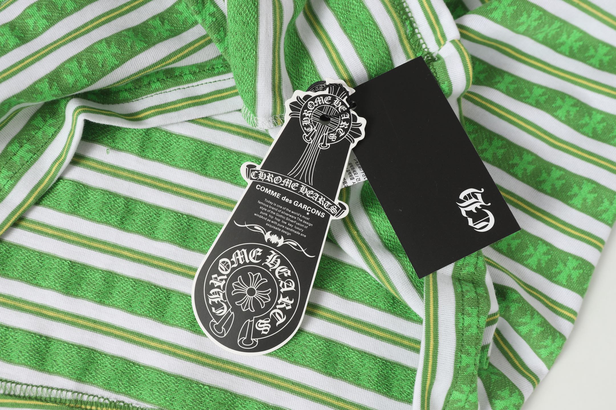 Green Stripe Cross Pattern T-Shirt™