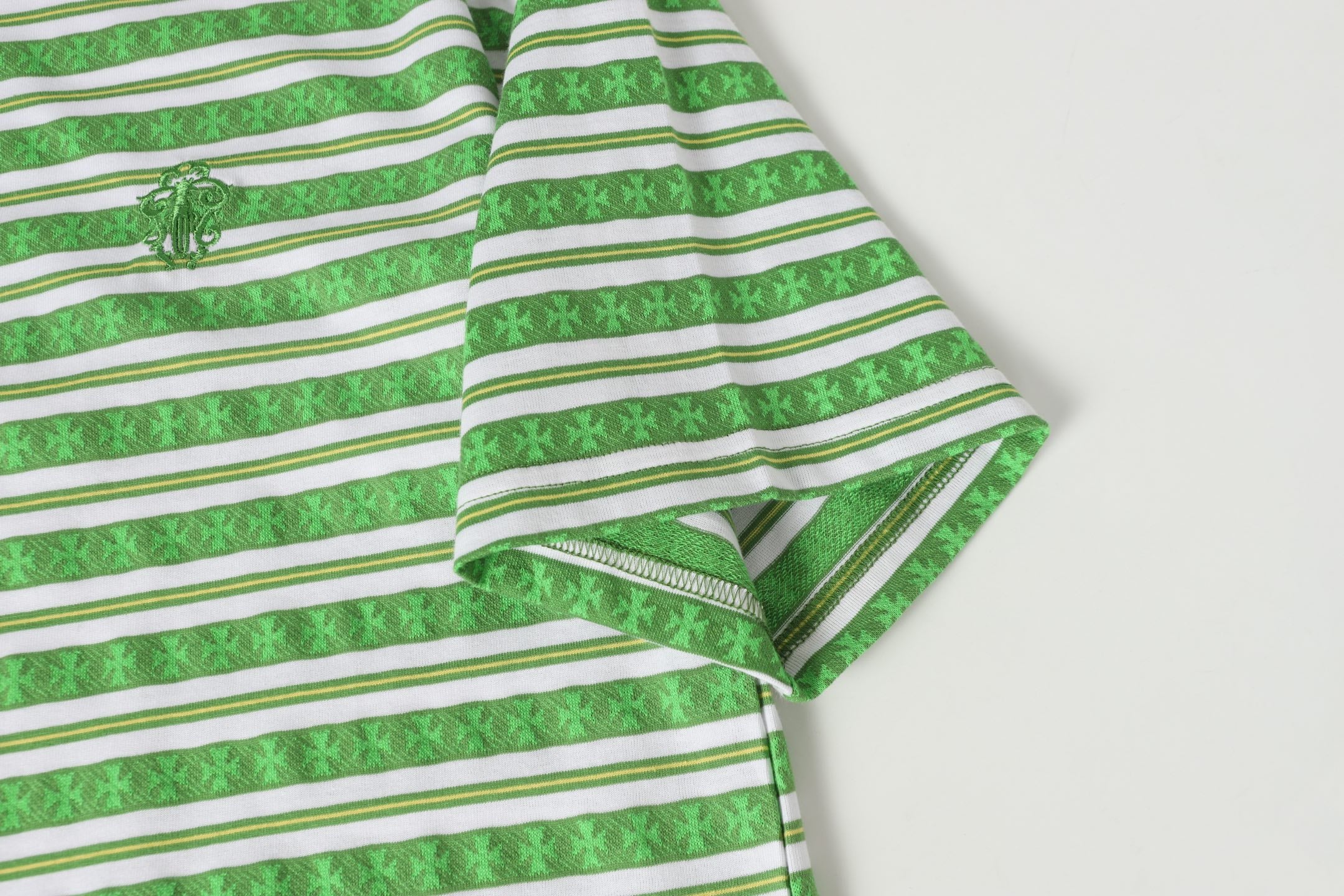 Green Stripe Cross Pattern T-Shirt™