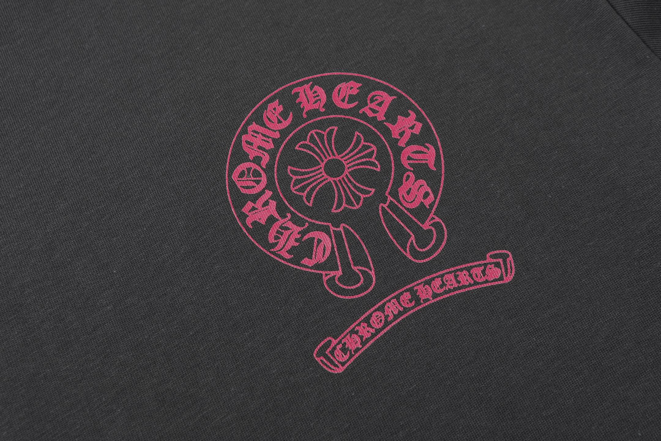 Red Banner Flower Cross Black T-Shirt™