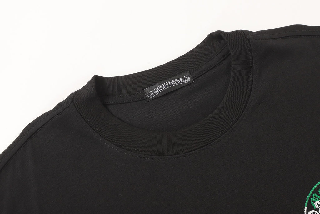 Rhinestone Color Fade Horseshoe Black T-Shirt™