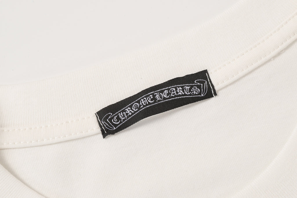Rhinestone Color Fade Horseshoe Black T-Shirt™