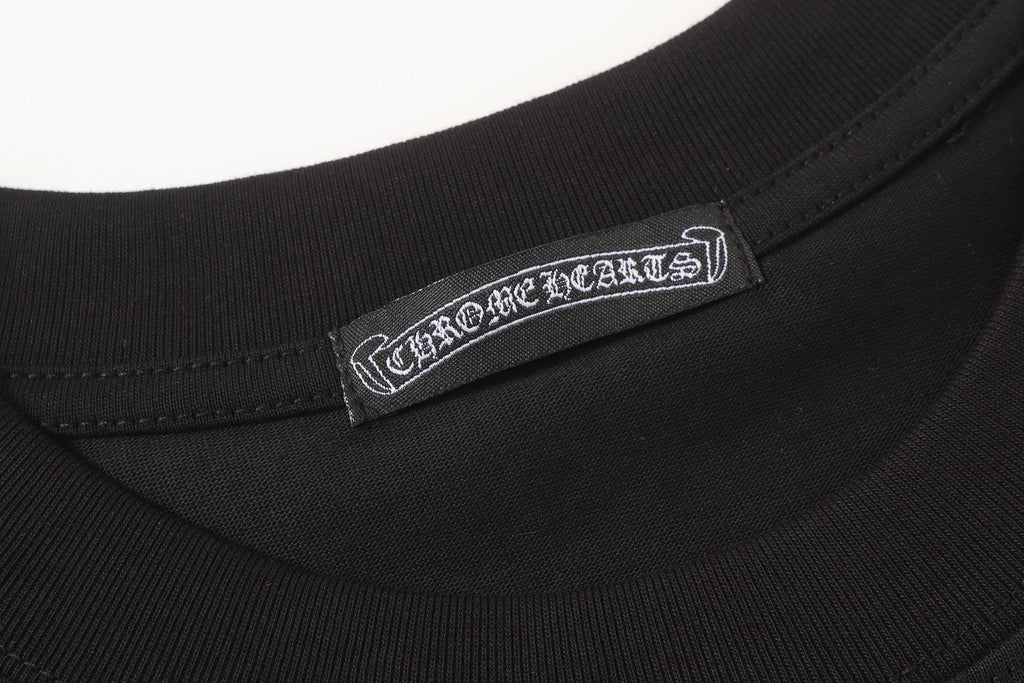 Paint Speck Horseshoe Black T-Shirt™