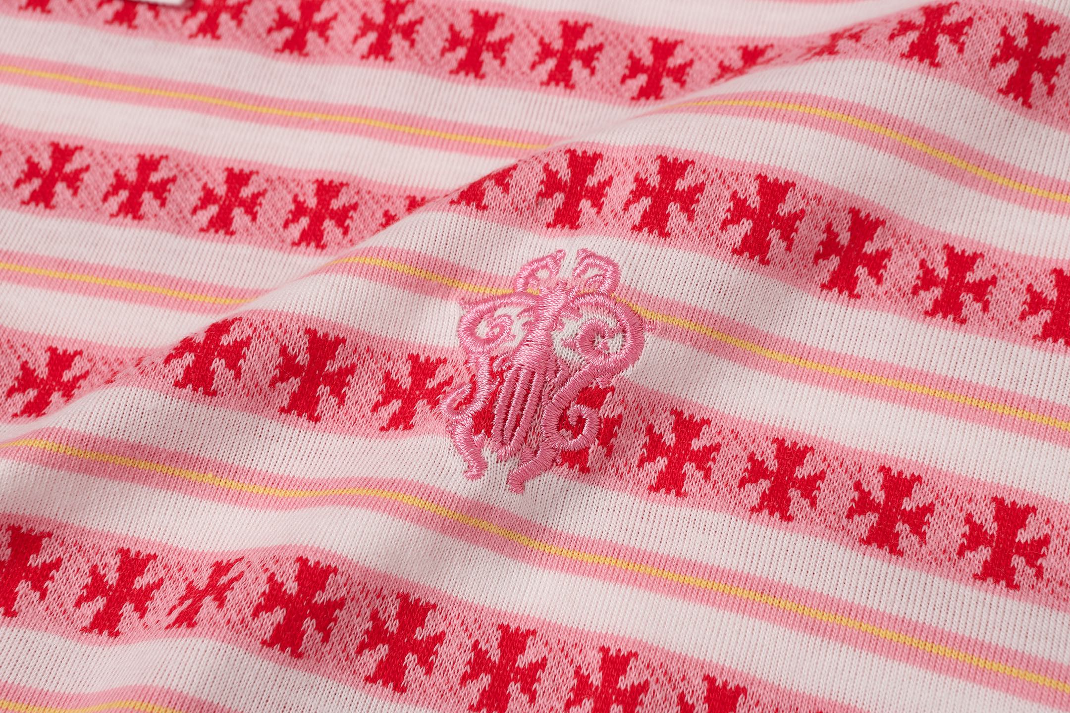 Red Stripe Cross Pattern T-Shirt™