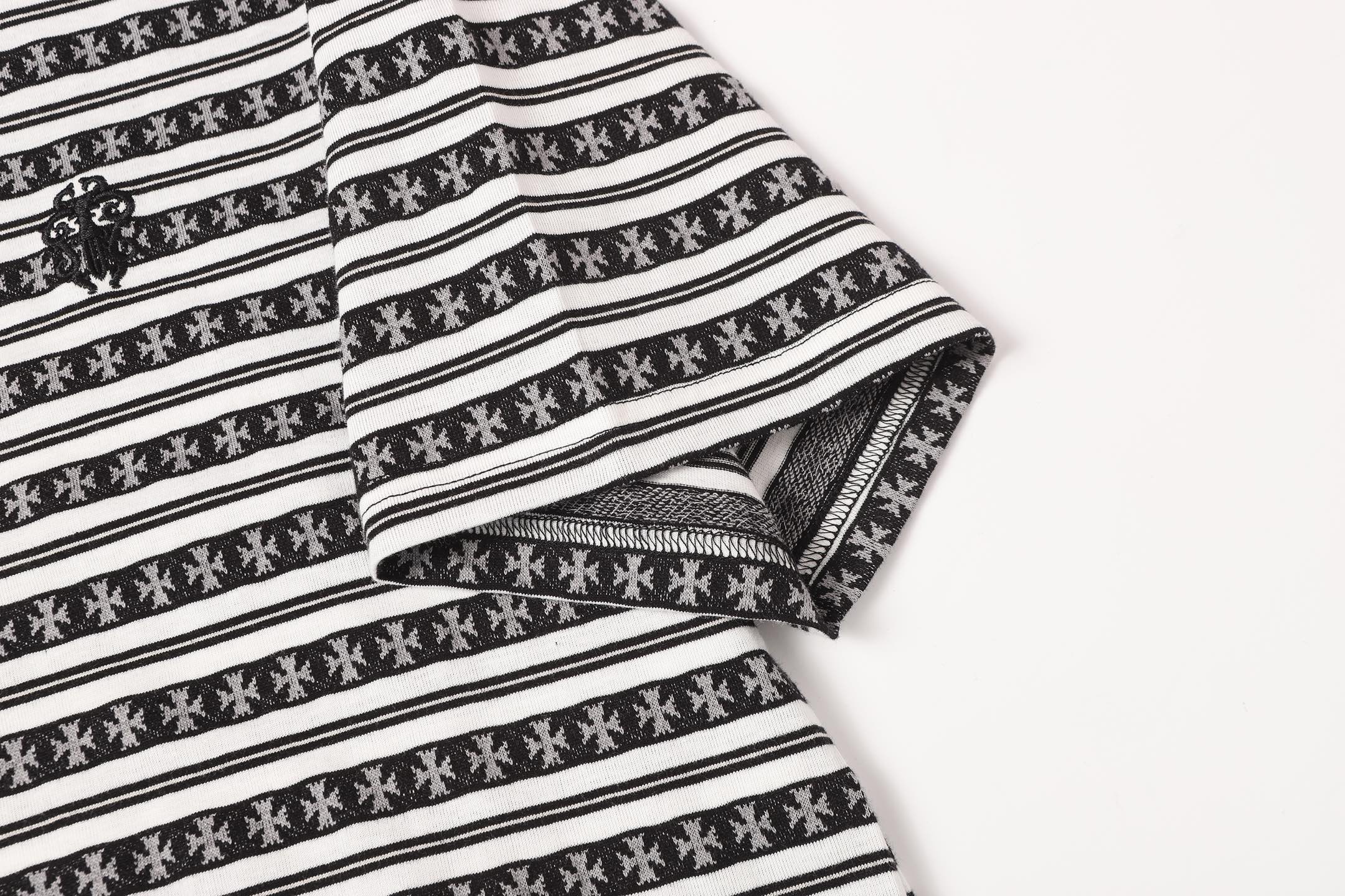 White Stripe Cross Pattern T-Shirt™