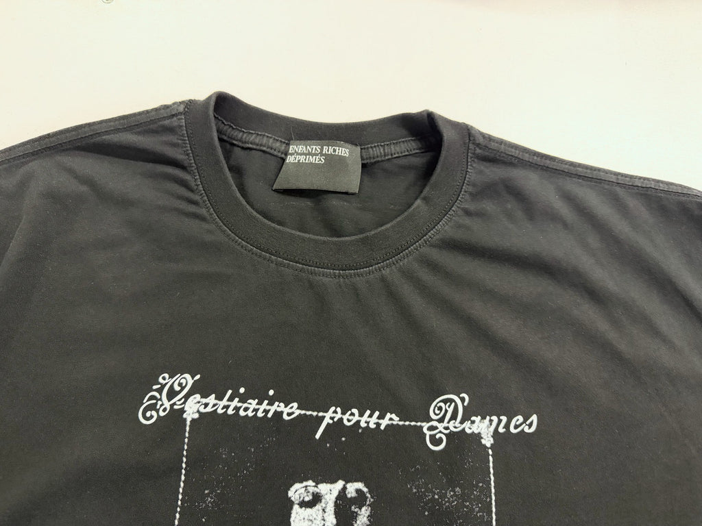 ER* Vestiaire Pour Dames Washed Black T-Shirt™