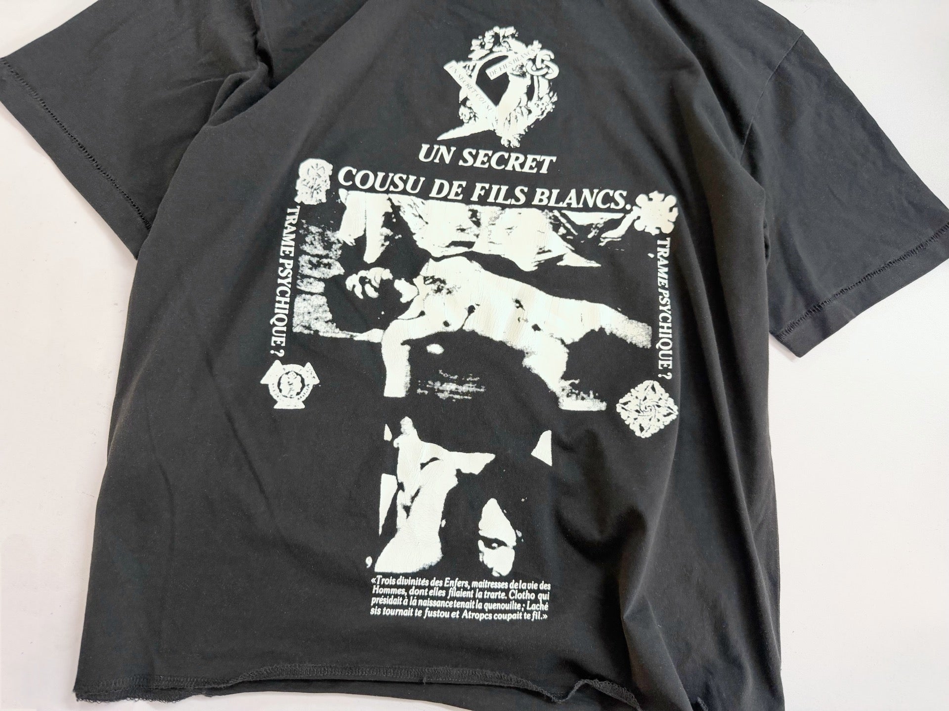ER* Un Secret Washed Black T-Shirt™