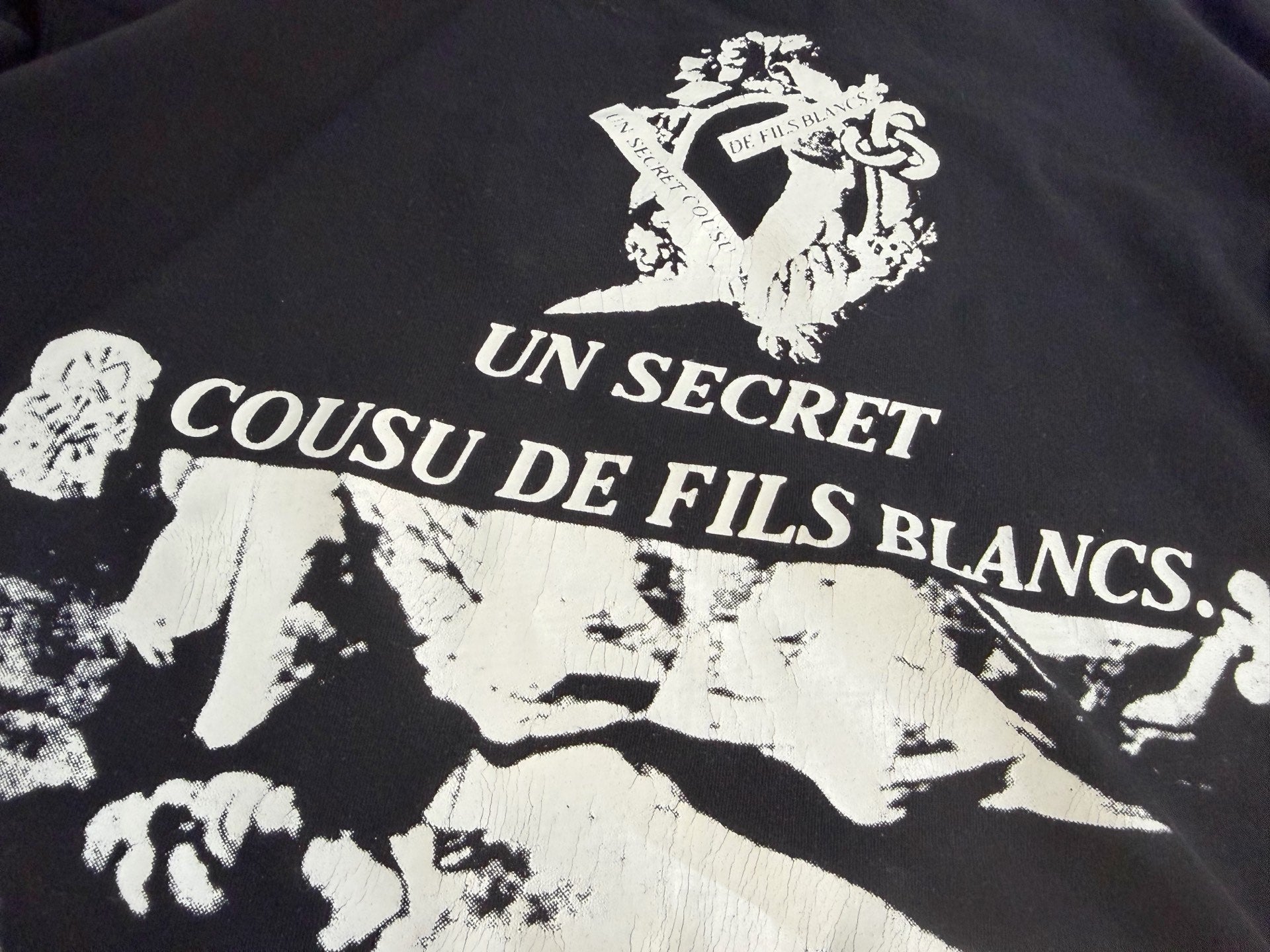 ER* Un Secret Washed Black T-Shirt™