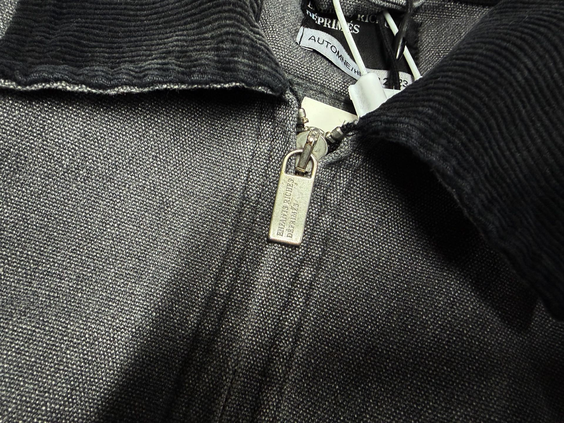 ER* Distressed Black Collar Gray Work Jacket™