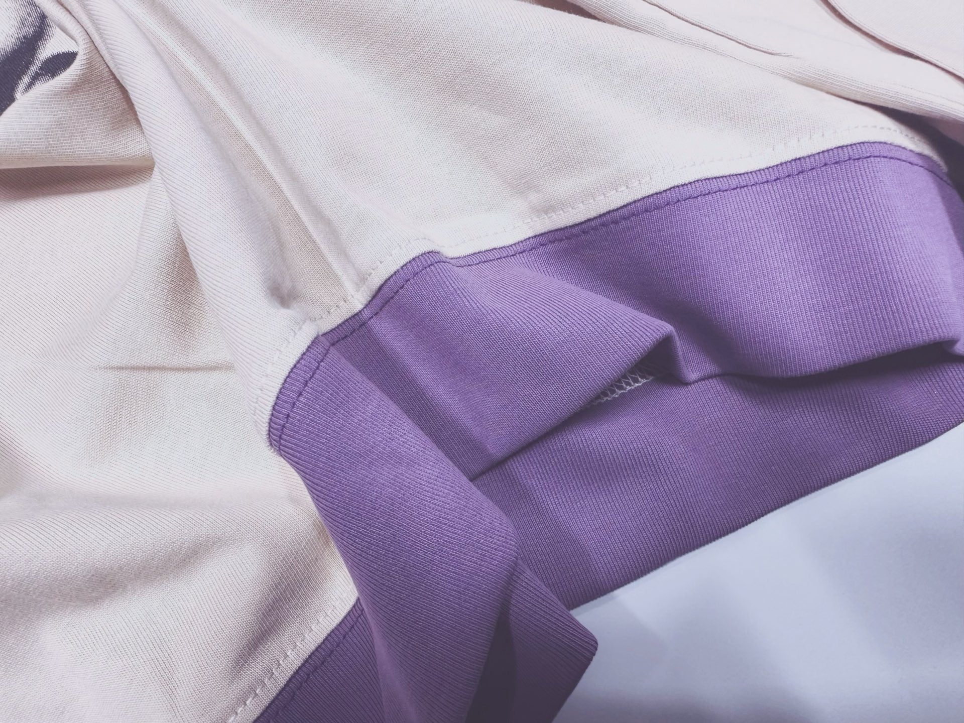 ER* Two Tone Portrait Long Sleeve Shirt™