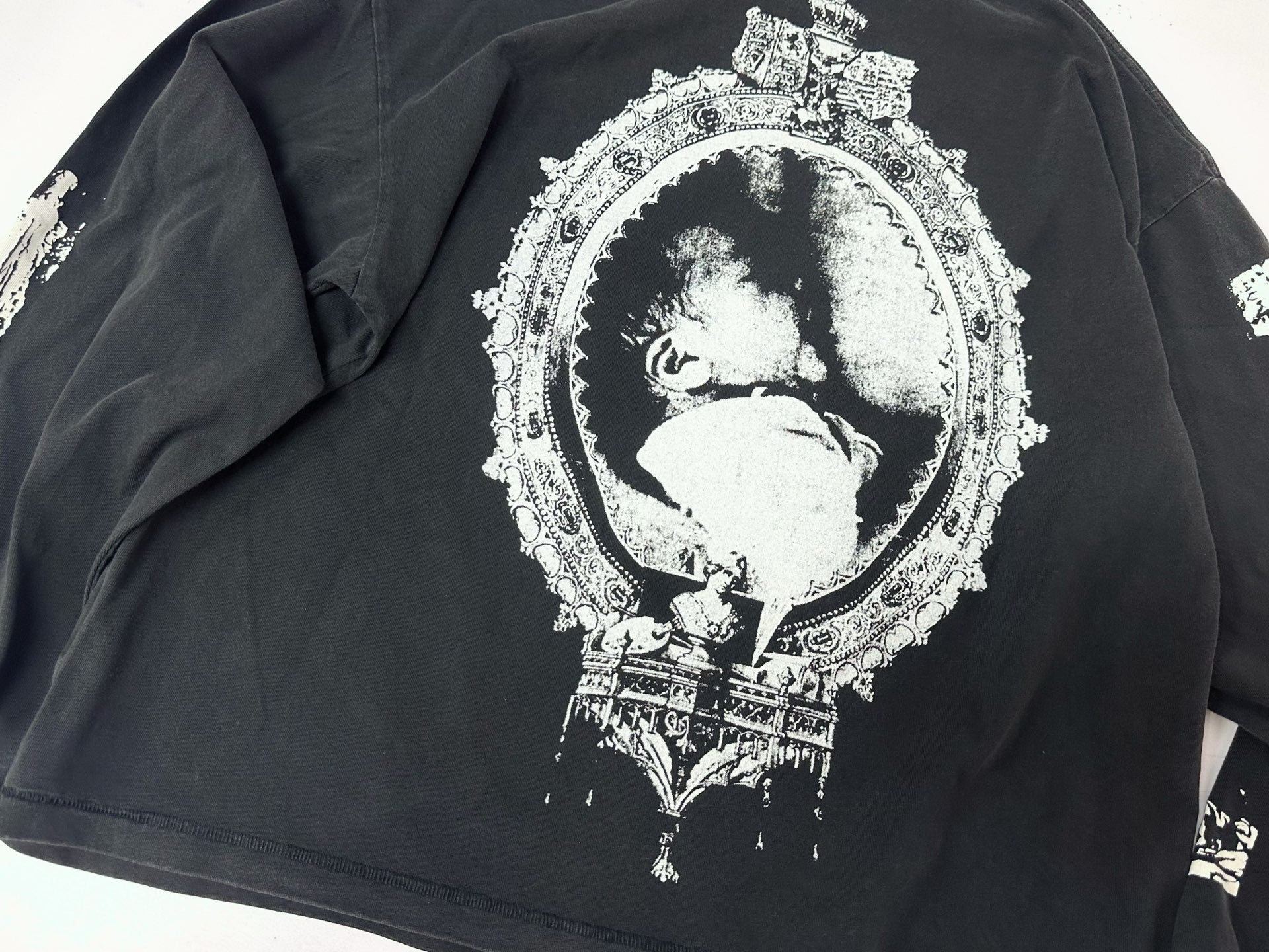 ER* Framed Portrait Washed Black Long Sleeve Shirt™
