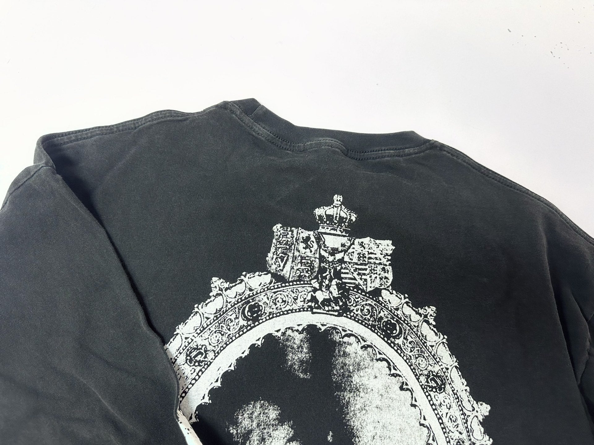 ER* Framed Portrait Washed Black Long Sleeve Shirt™