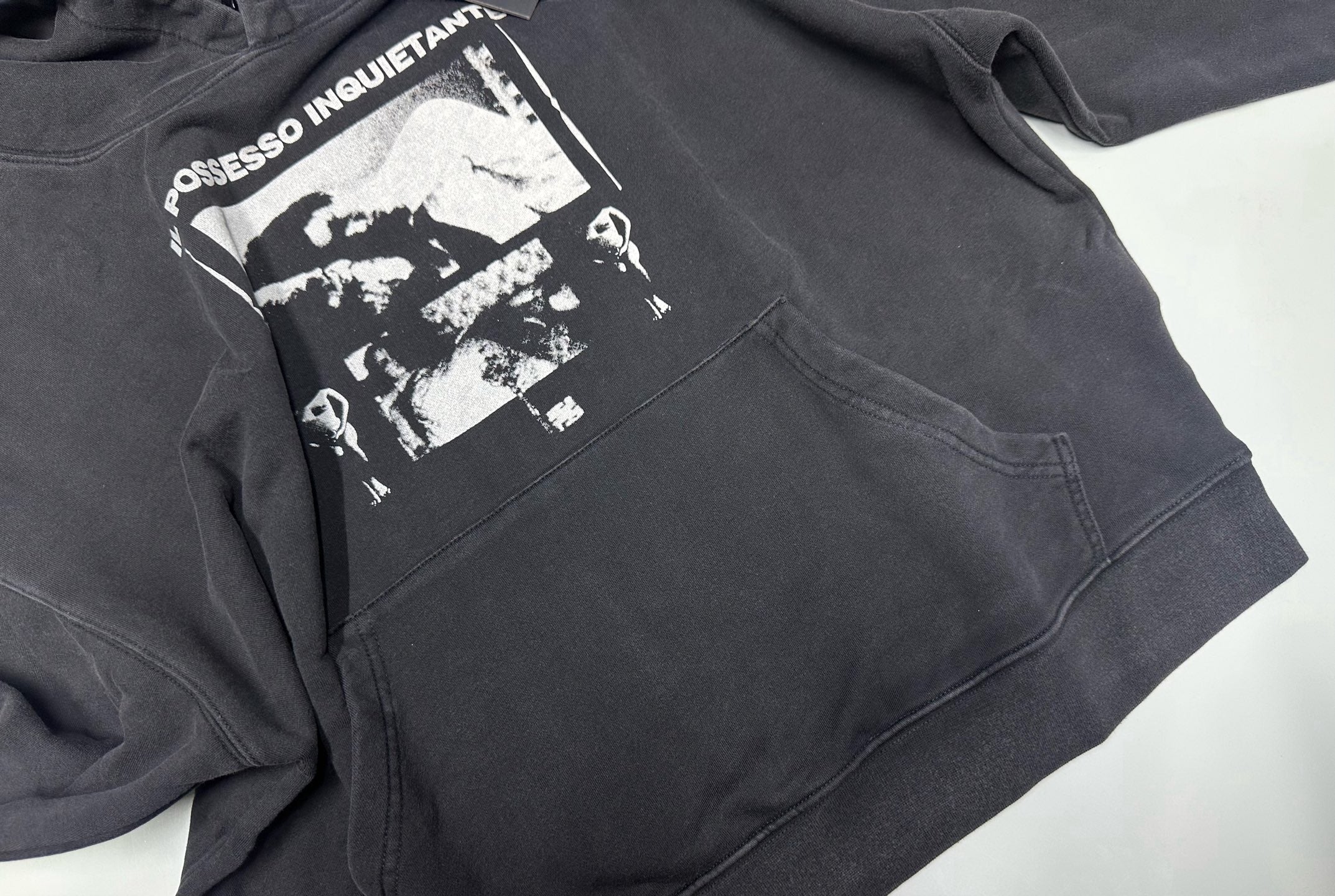 ER* Possesso Inquietante Black Hoodie™