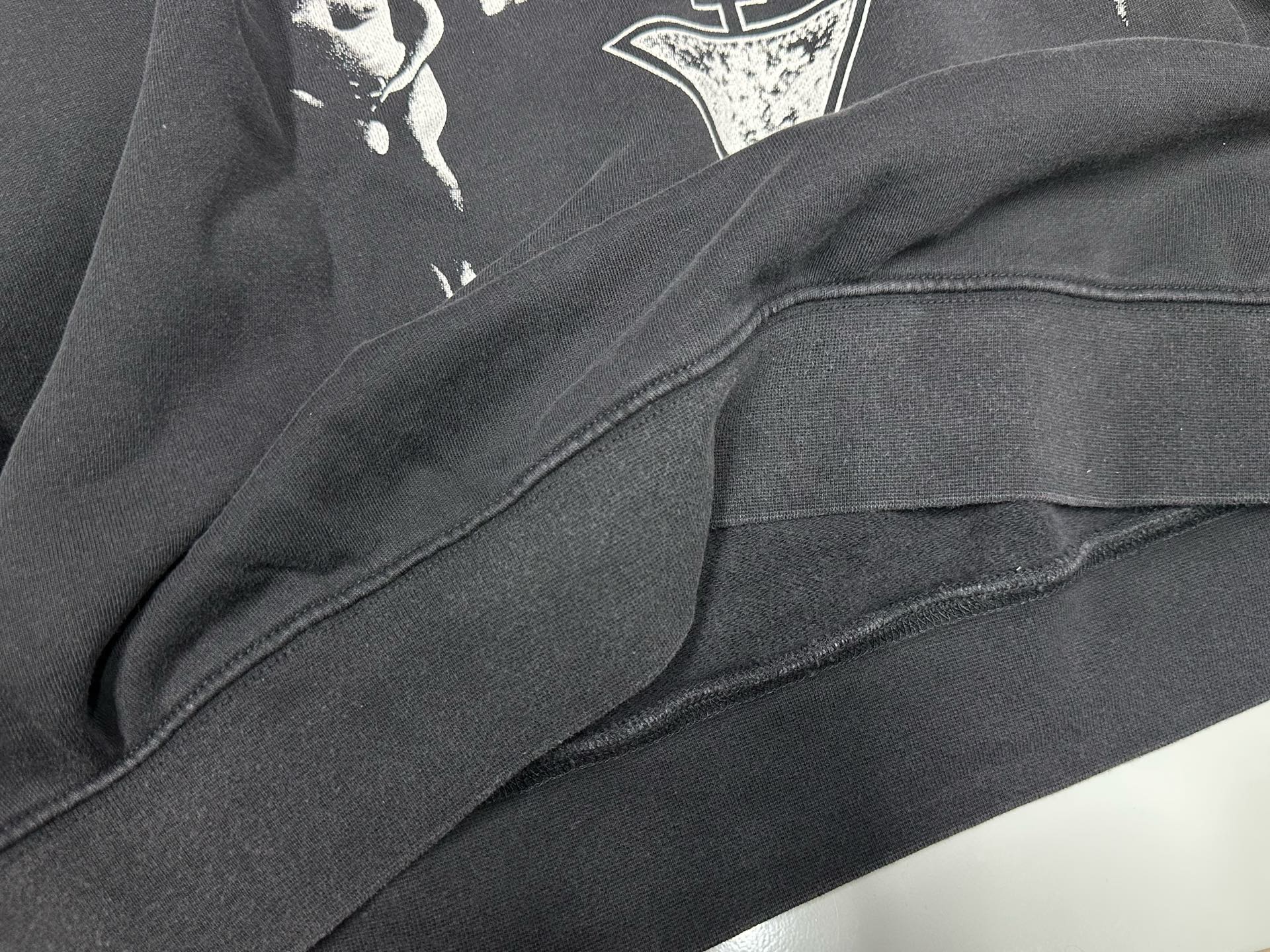 ER* Possesso Inquietante Black Hoodie™
