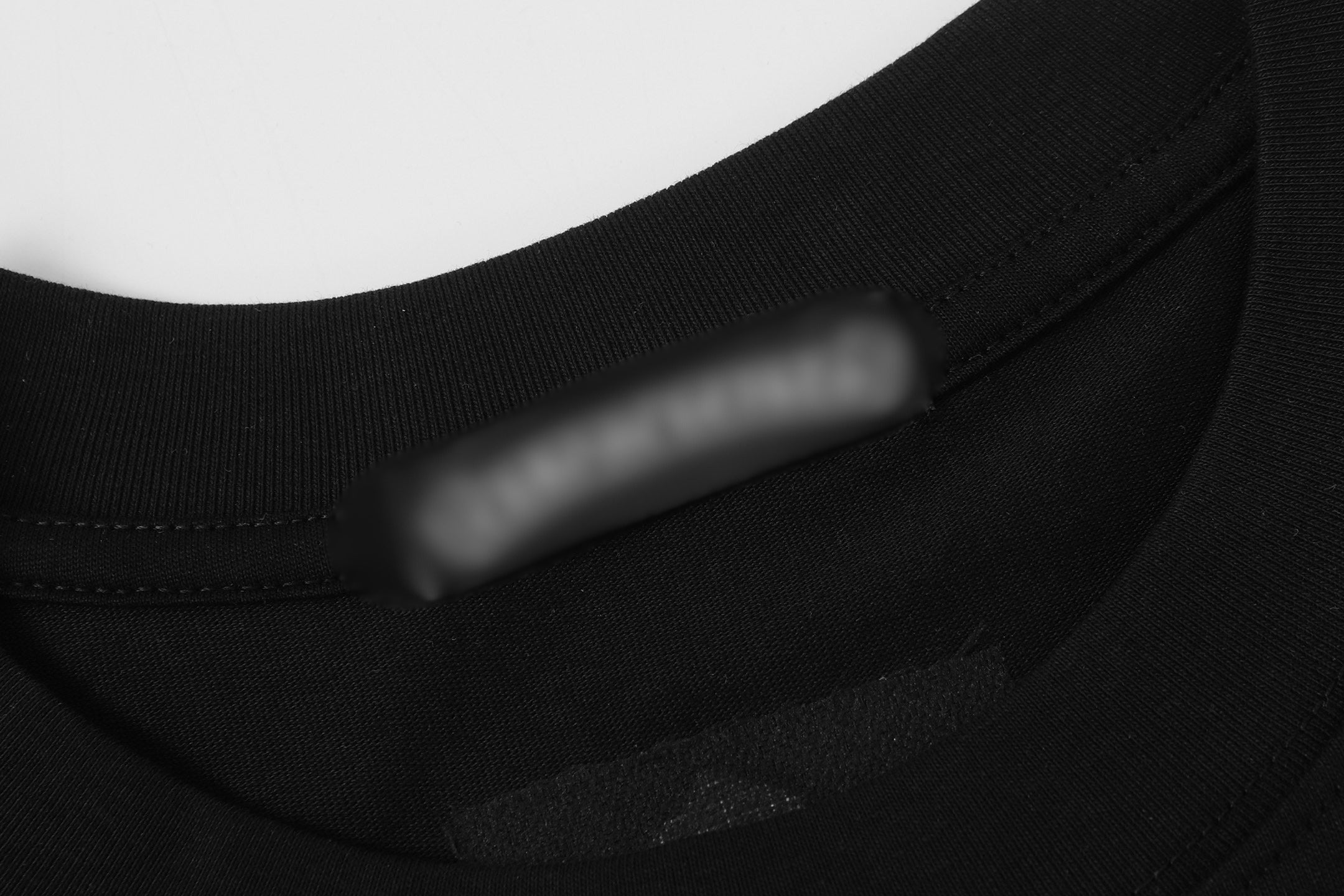 Vertical Cross Horseshoe Logo Black T-Shirt™