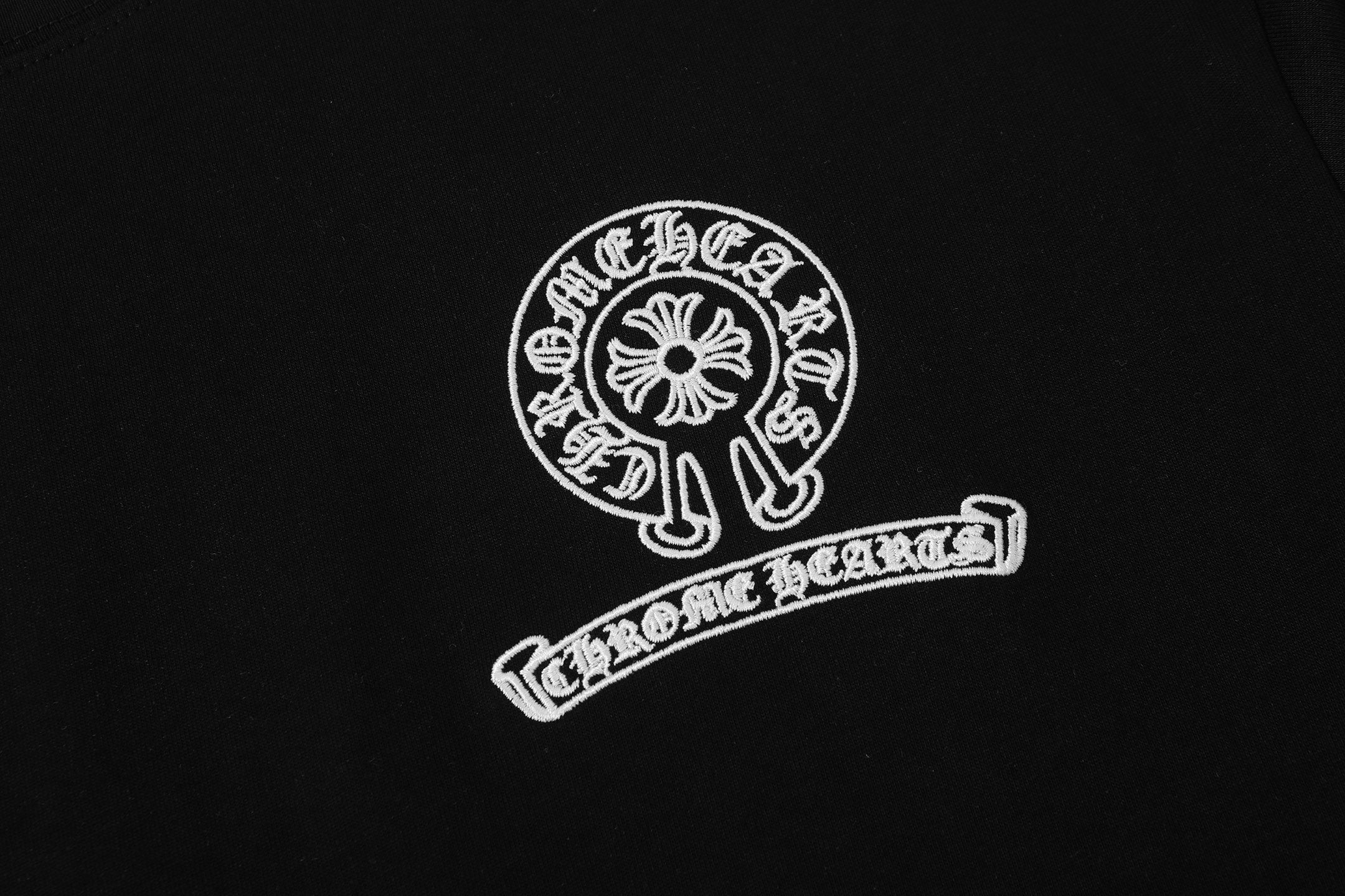 Vertical Cross Horseshoe Logo Black T-Shirt™