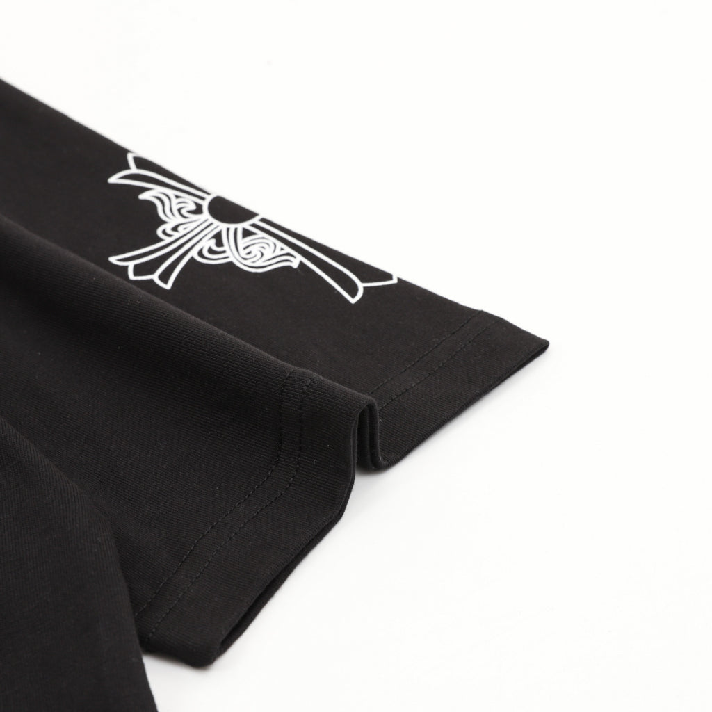 Ornate Double Cross Horseshoe Black T-Shirt™